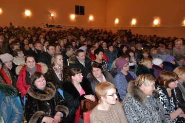 Не повторяется...   Нет, повторяется такое раз в году
