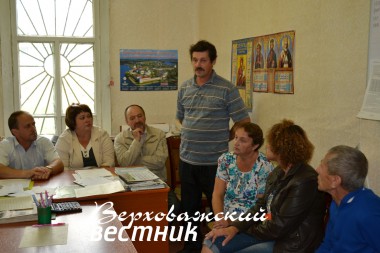 Сергей Селянин рассказывает об условиях работы.