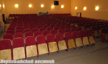 Новые кресла в Верховажском районном доме культуры