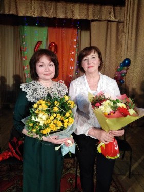 Преподаватели чушевицкой музыкальной школы Татьяна Кузнецова и Людмила Трапезникова Преподаватели чушевицкой музыкальной школы Татьяна Кузнецова и Людмила Трапезникова