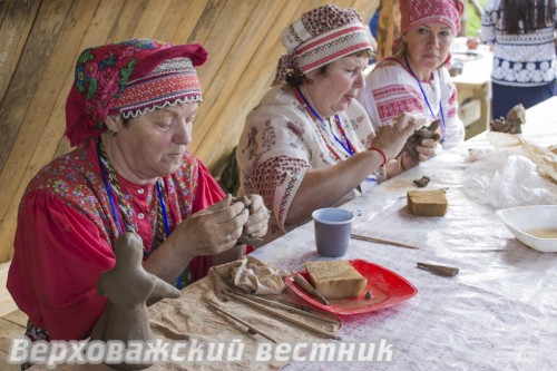 Татьяна Горбатова стала участницей праздника народных мастеров в Каргополе Татьяна Горбатова стала участницей праздника народных мастеров в Каргополе