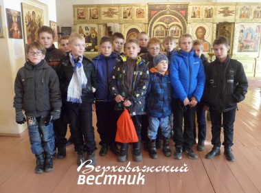 Набор 2014 года в училище благочестия для юношей.