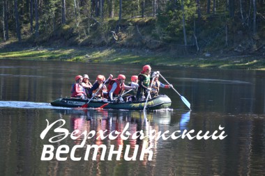 Одно из испытаний – форсирование реки