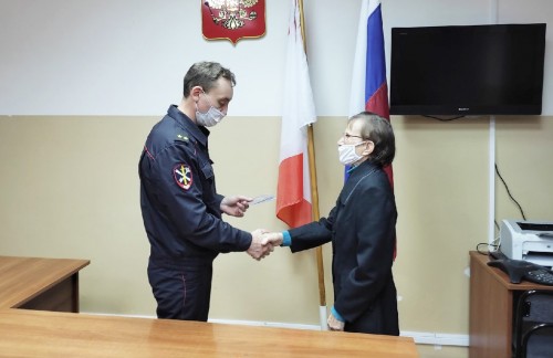 Валентина Кононова из Белоруссии в октябре 2021 года стала полноправной гражданкой России. А всего за прошлый год гражданство РФ приобрели семь человек Валентина Кононова из Белоруссии в октябре 2021 года стала полноправной гражданкой России. А всего за прошлый год гражданство РФ приобрели семь человек