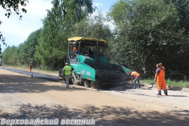 Ремонт дороги ведет Сокольское ДРСУ ПАО "Вологодавтодор"
