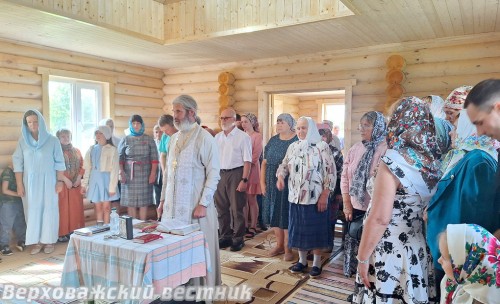 Молебен в новой часовне собрал не один десяток жителей и гостей Коскова